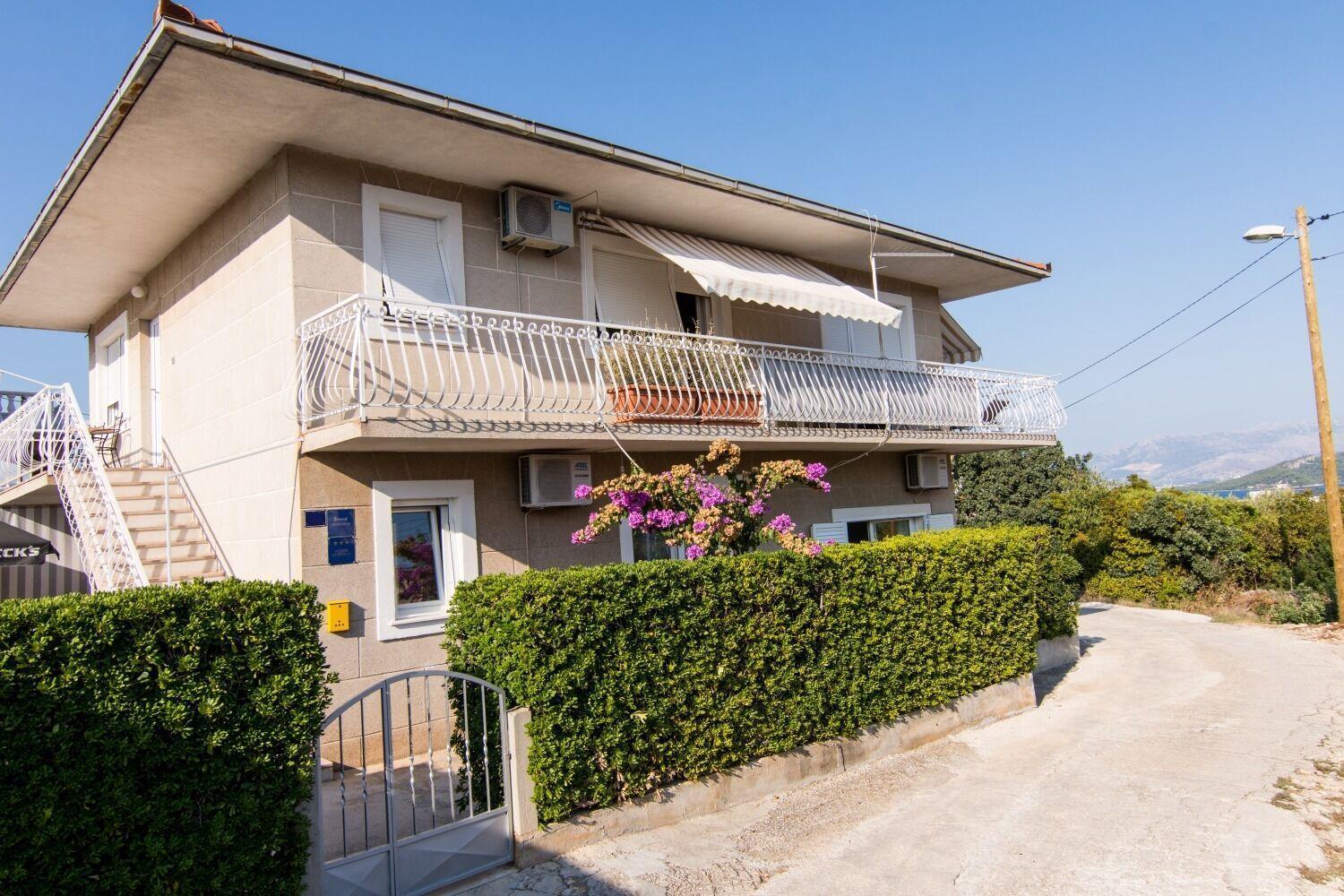 Apartments Ivica - Garden Terrace سلاتين المظهر الخارجي الصورة